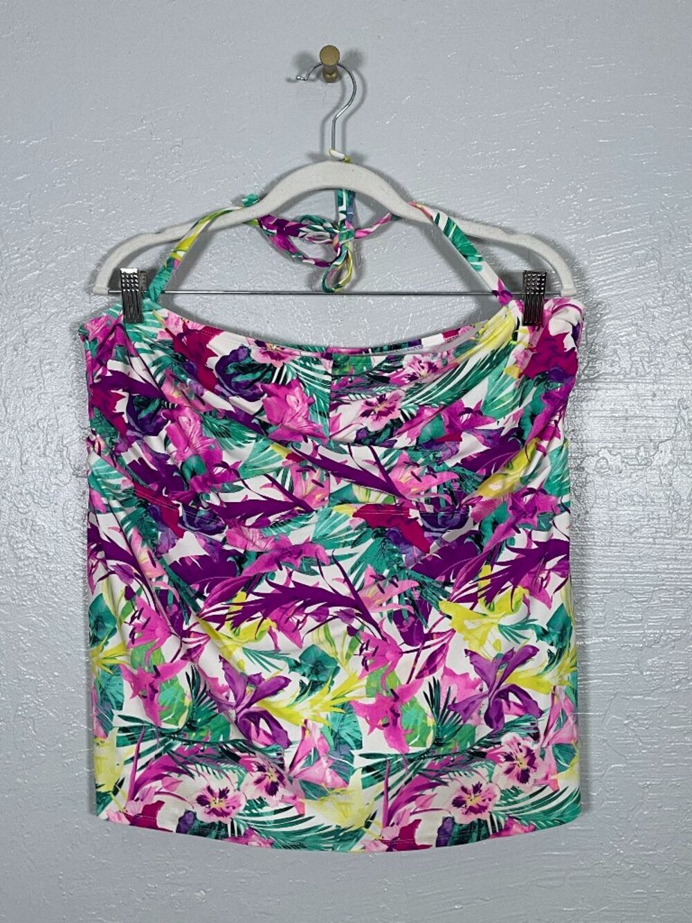 Catalina Women Plus Size 3X White Pink Green Floral Halter Tankini Swim Top